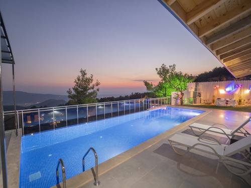  gece  -  Kasım
  | Kalkan İslamlar Balayı Villası (2 Kişilik, Jakuzili Kapalı Havuz, Doğa Manzaralı)